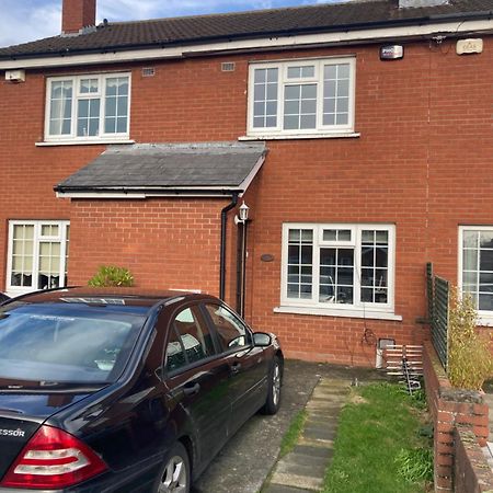 Entire Terraced Two Story Redbrick House With Parking In Secluded Cul De Sac Villa Dublin Eksteriør bilde