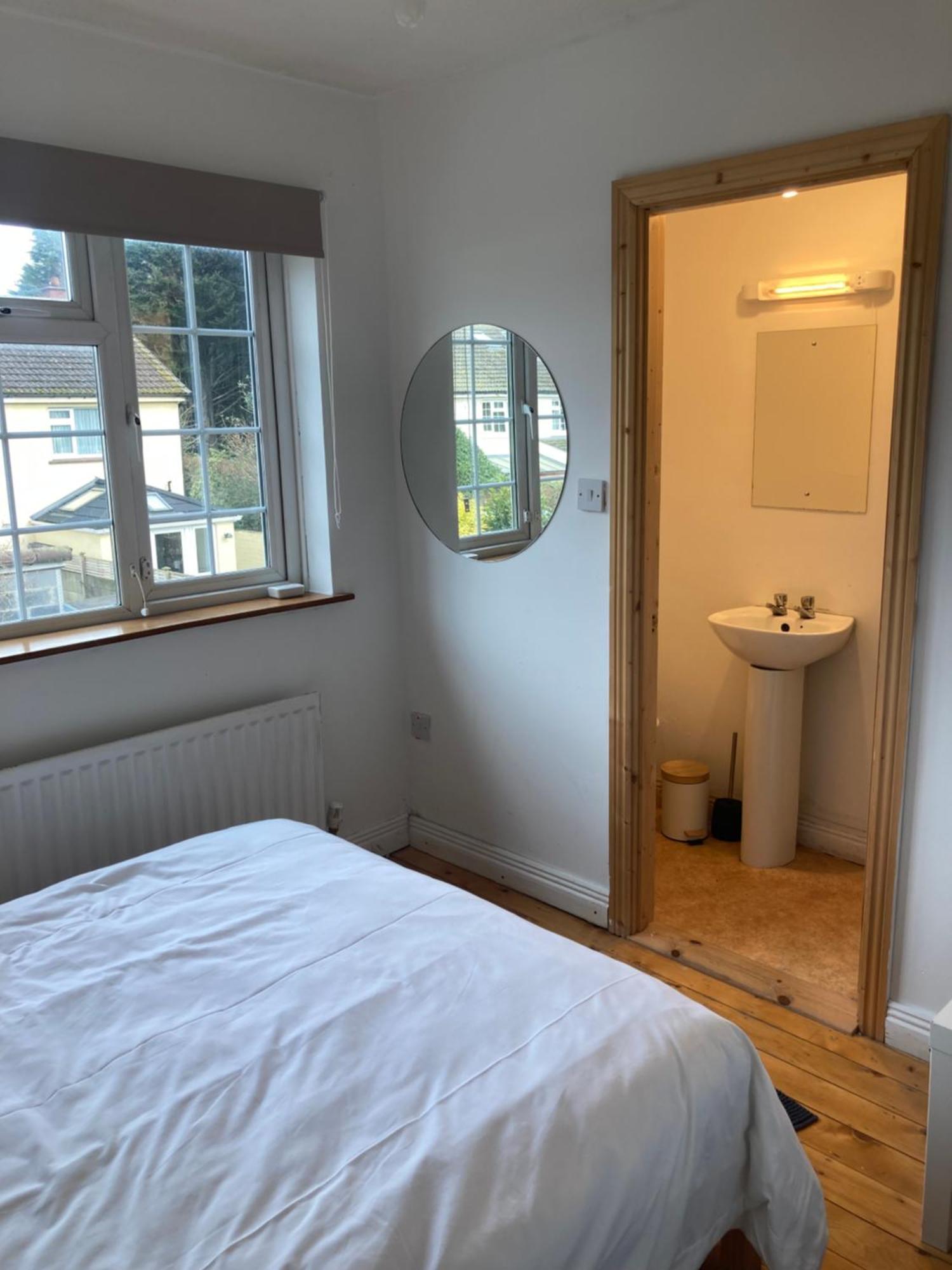 Entire Terraced Two Story Redbrick House With Parking In Secluded Cul De Sac Villa Dublin Eksteriør bilde